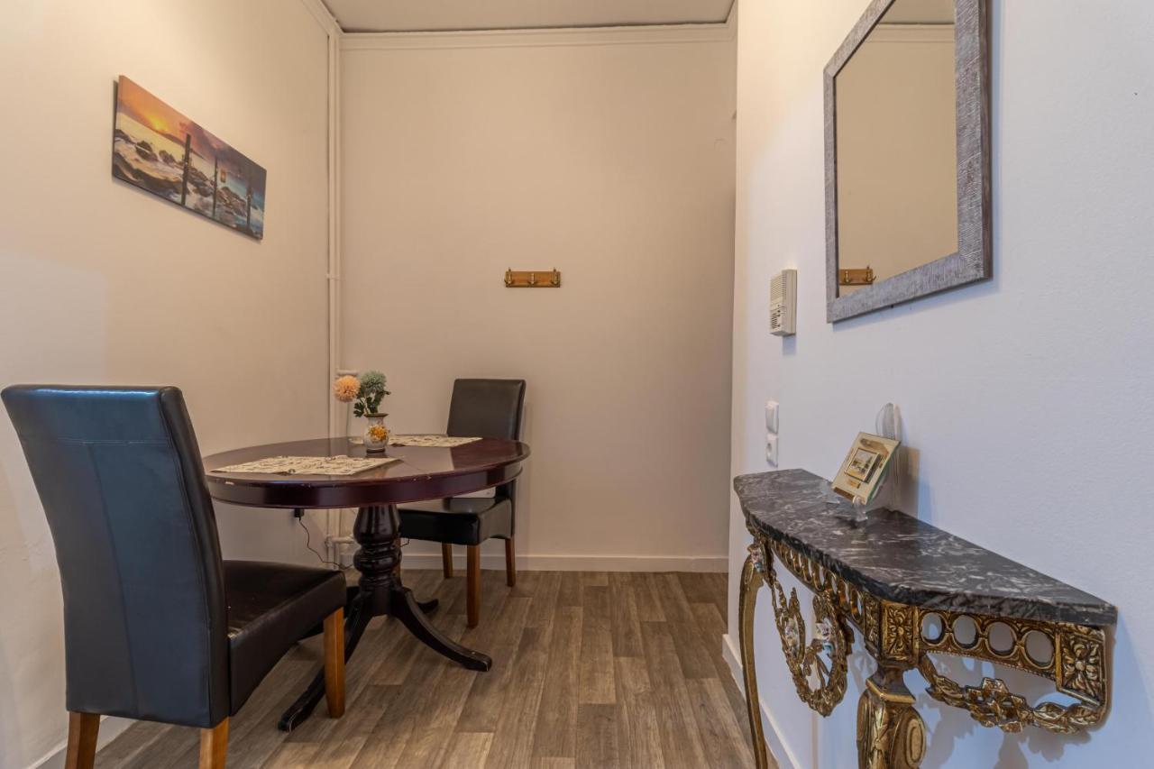Studio Melange In Loutraki Dt Екстер'єр фото